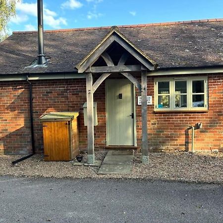The Old Cricket Pavilion, Bodiam, East Sussex Extérieur photo